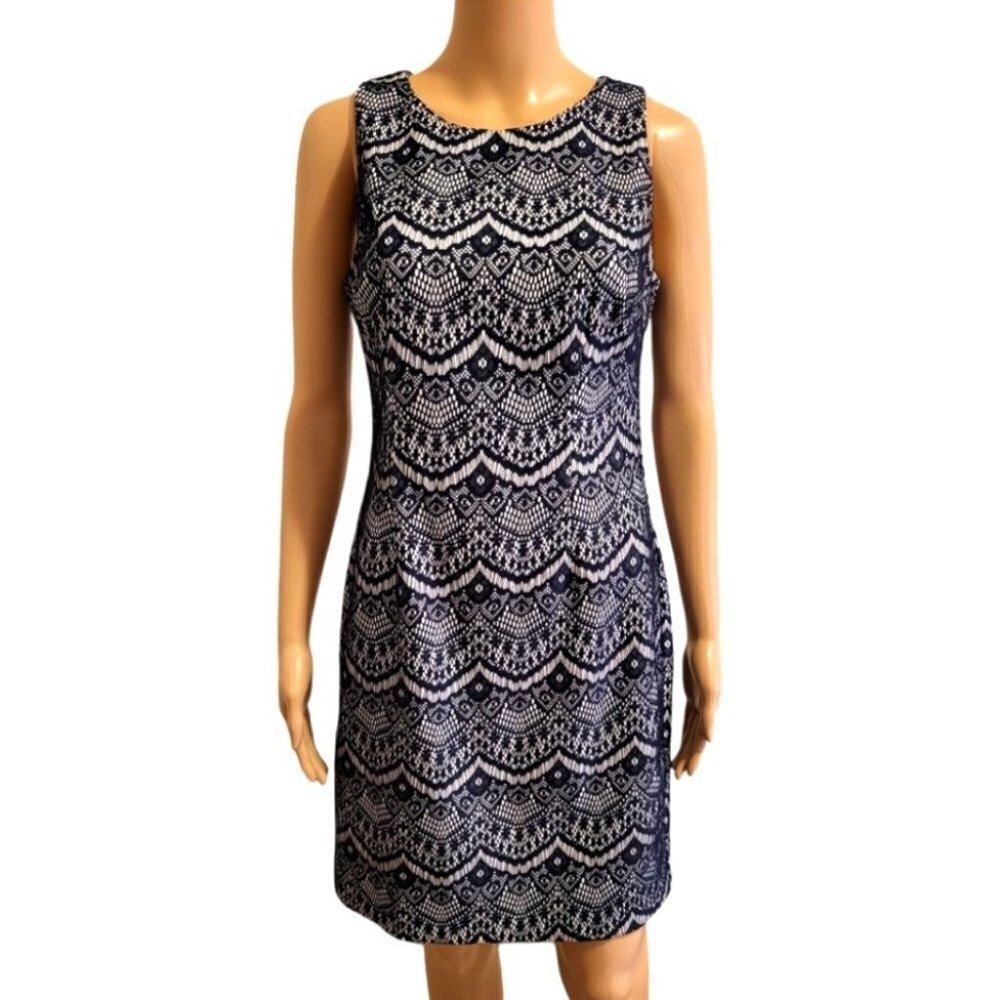 Jessica Simpson Black/White Dress (Size 4)